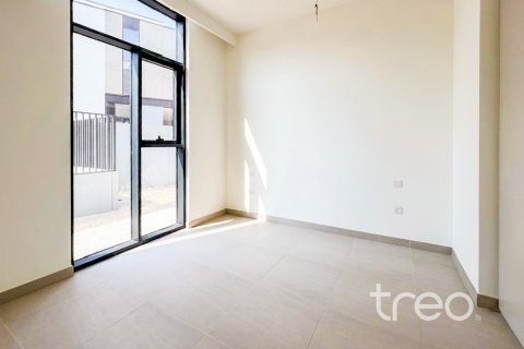 4 bedrooms Villa in Mudon, UAE No. 224984 10