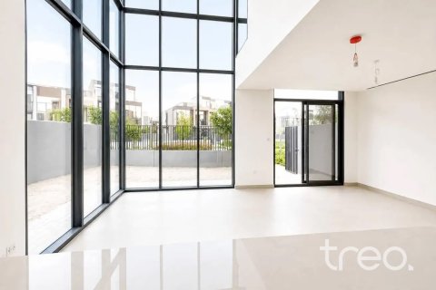 4 bedrooms Villa in Mudon, UAE No. 224984 7