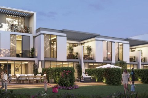 5 bedrooms Townhouse in Dubai, UAE No. 215984 4