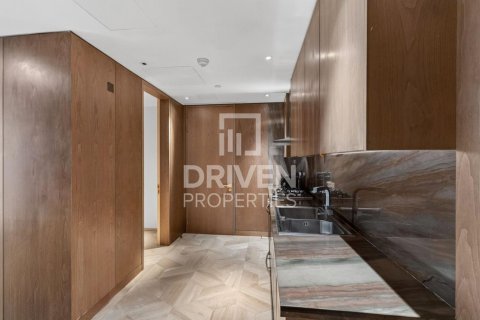 Квартира с 3 спальнями в FIVE Palm Jumeirah, ОАЭ №211707 17