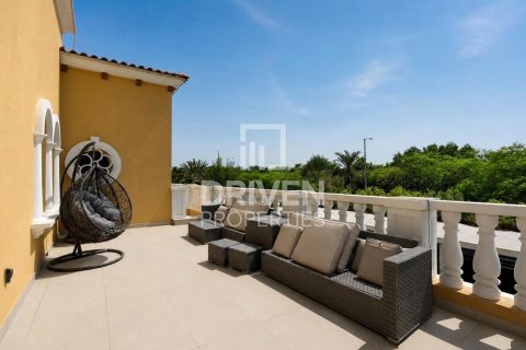 Вилла с 6 спальнями в Jumeirah Park, ОАЭ №221302 31