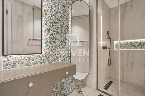 Вилла с 6 спальнями в Jumeirah Park, ОАЭ №221302 22