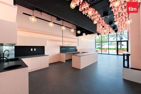81.2m² Shop in Dubai, UAE No. 203471