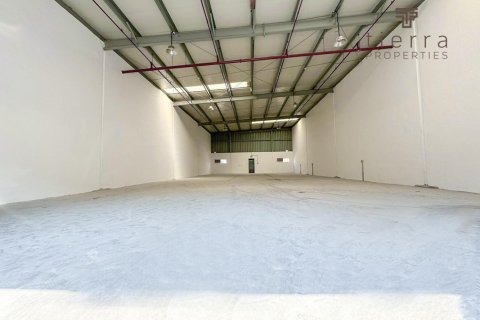Commercial property de 329.8m² en Al Quoz, UAE No. 47679 6