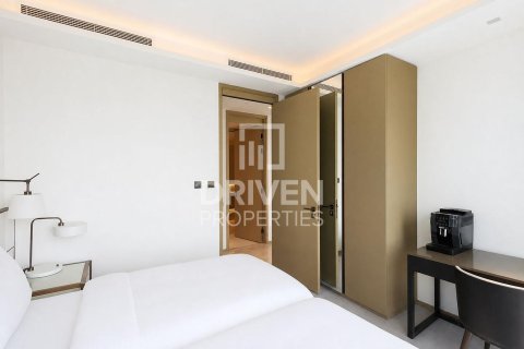 2 bedrooms Apartment in Address Harbour Point, UAE No. 225643 7