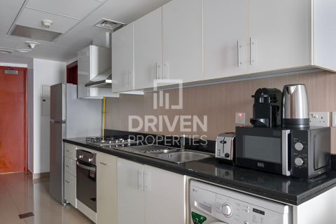 Studio Apartment in Park Towers, UAE No. 211383 8