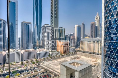 Studio Apartment in Park Towers, UAE No. 211383 12