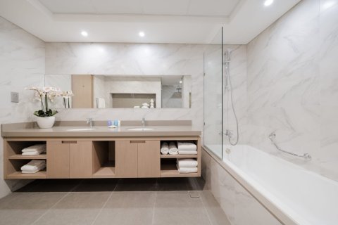 Apartment de 2 dormitorios en Al Satwa, UAE No. 215385 13