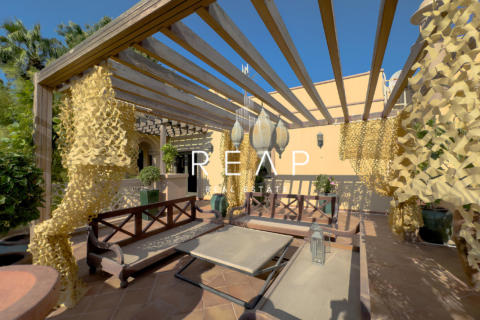 Villa de 3 dormitorios en Canal Cove Villas, UAE No. 28996 28