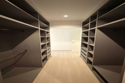 Commercial property de 5 chambres à Tilal City, UAE No. 131055 30