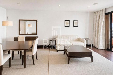 1 bedroom Apartment in The Crescent, UAE No. 211909 4