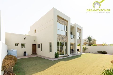 4 bedrooms Villa in Mina Al Arab, UAE No. 20210 6
