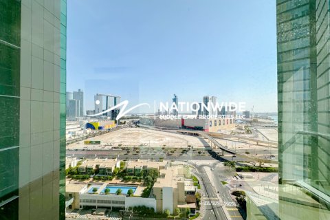 3 bedrooms Apartment in Abu Dhabi, UAE No. 132462 11