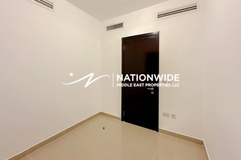 3 bedrooms Apartment in Abu Dhabi, UAE No. 132462 17
