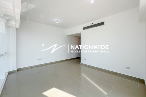 3 bedrooms Apartment in Abu Dhabi, UAE No. 132462 18