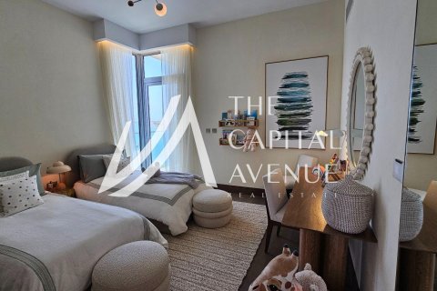 7 bedrooms Villa in Abu Dhabi, UAE No. 223541 9