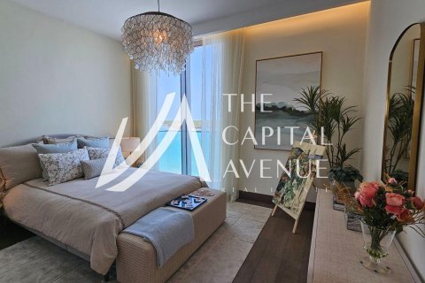 7 bedrooms Villa in Abu Dhabi, UAE No. 223541 6