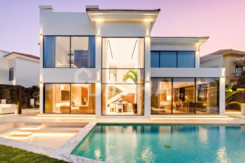 4 غرف نوم فيلا في Jumeirah Islands, الإمارات العربية المتحدة رقم 155368 24