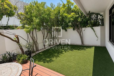 Таунхаус с 3 спальнями в Hayat Townhouses, ОАЭ №211444 12