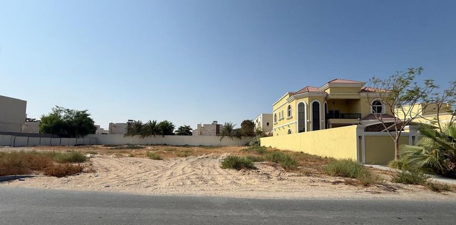 Земельный участок 1115.2м² в Аль-Хаваниж, ОАЭ №218706