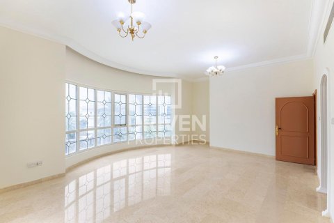 Villa de 6 dormitorios en Al Barsha 2, UAE No. 202719 9