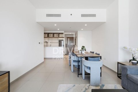 Квартира с 2 спальнями в Zabeel, ОАЭ №202823 5