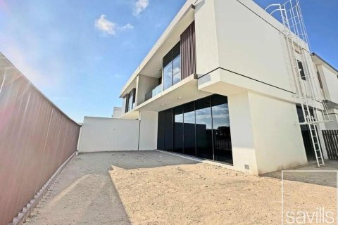 Вилла с 4 спальнями в District One, ОАЭ №214023 3