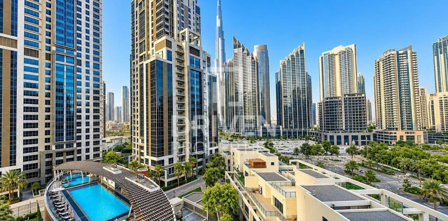 Apartment de 3 dormitorios en Executive Towers, UAE No. 214985
