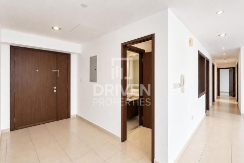 Apartment de 3 dormitorios en Executive Towers, UAE No. 214985 3