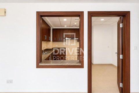 Apartment de 3 dormitorios en Executive Towers, UAE No. 214985 9