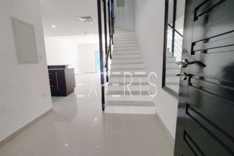 Villa de 3 dormitorios en Al Reef, UAE No. 224289 5