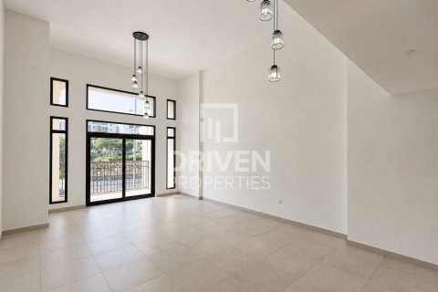 Apartment de 2 dormitorios en Umm Suqeim 3, UAE No. 225540