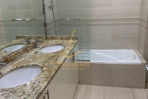 4 bedrooms Villa in Jumeirah Village Circle, UAE No. 219341 22