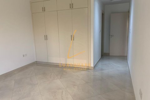 4 bedrooms Villa in Jumeirah Village Circle, UAE No. 219341 12