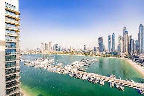 Appartement de 3 chambres à EMAAR Beachfront, UAE No. 118016 3