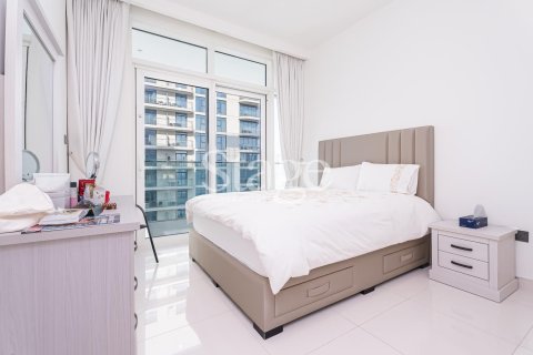 Appartement de 3 chambres à EMAAR Beachfront, UAE No. 118016 16