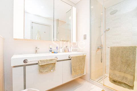 Appartement de 3 chambres à EMAAR Beachfront, UAE No. 118016 23