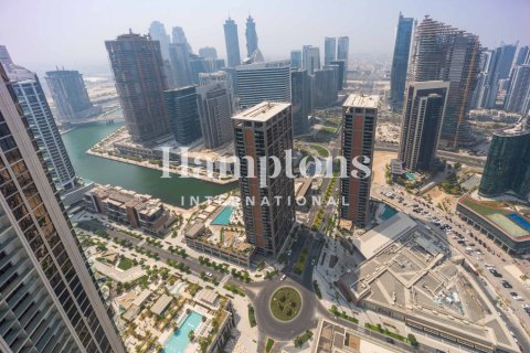 Apartment de 4 dormitorios en Marasi Business Bay, UAE No. 202958 25