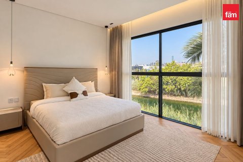 Вилла с 4 спальнями в Jumeirah Islands, ОАЭ №216786 19