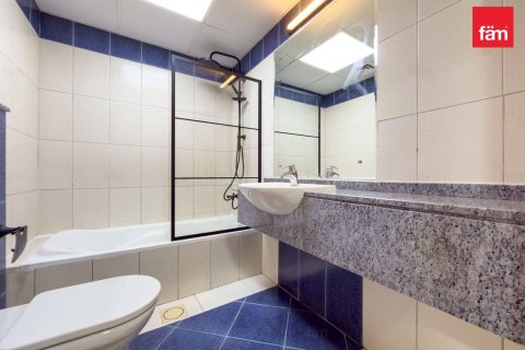 Квартира с 2 спальнями в Дубай Марина, ОАЭ №215620 6