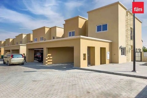 4 bedrooms Villa in Dubai, UAE No. 213246
