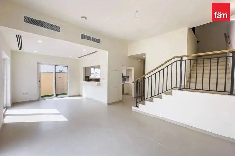 4 bedrooms Villa in Dubai, UAE No. 213246 3