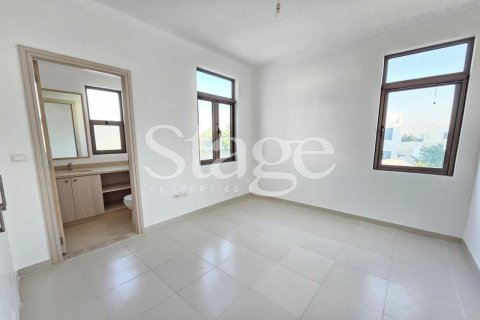 Вилла с 4 спальнями в Mira Oasis, ОАЭ №110023 5