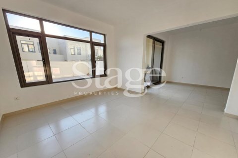 Вилла с 4 спальнями в Mira Oasis, ОАЭ №110023 3