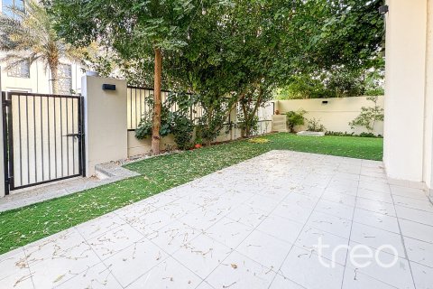 4 bedrooms Townhouse in Town Square, UAE No. 220894 14