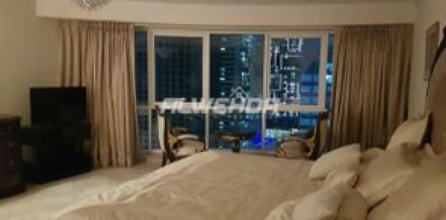 Квартира с 3 спальнями в Al Seef  Towers, ОАЭ №4254