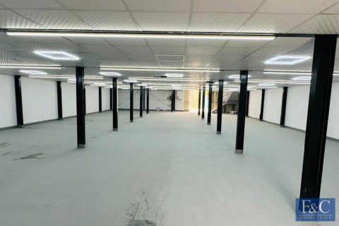 635m² Warehouse in Al Quoz Industrial Area, UAE No. 153833 4