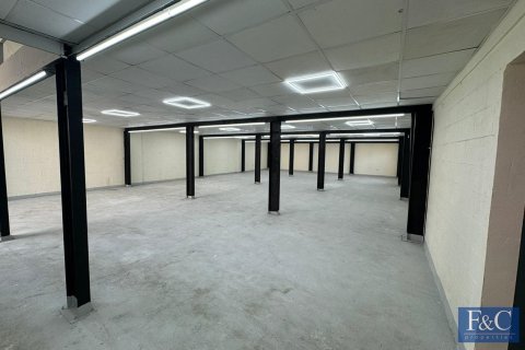 635m² Warehouse in Al Quoz Industrial Area, UAE No. 153833 6