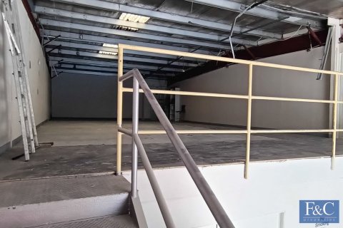 635m² Warehouse in Al Quoz Industrial Area, UAE No. 153833 7