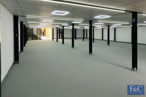 635m² Warehouse in Al Quoz Industrial Area, UAE No. 153833 8